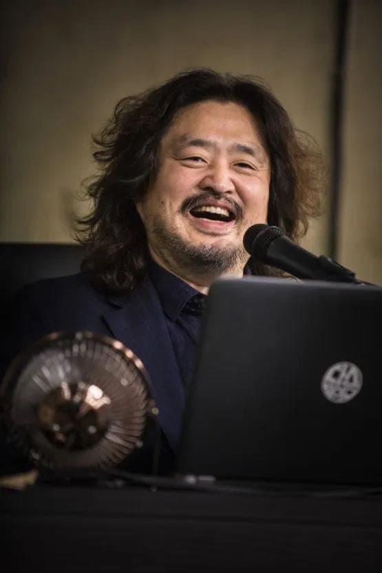 파리 한식당 연 김어준, 자금 출처 의혹 일축… "악의적 보도엔 백배 금융치료"