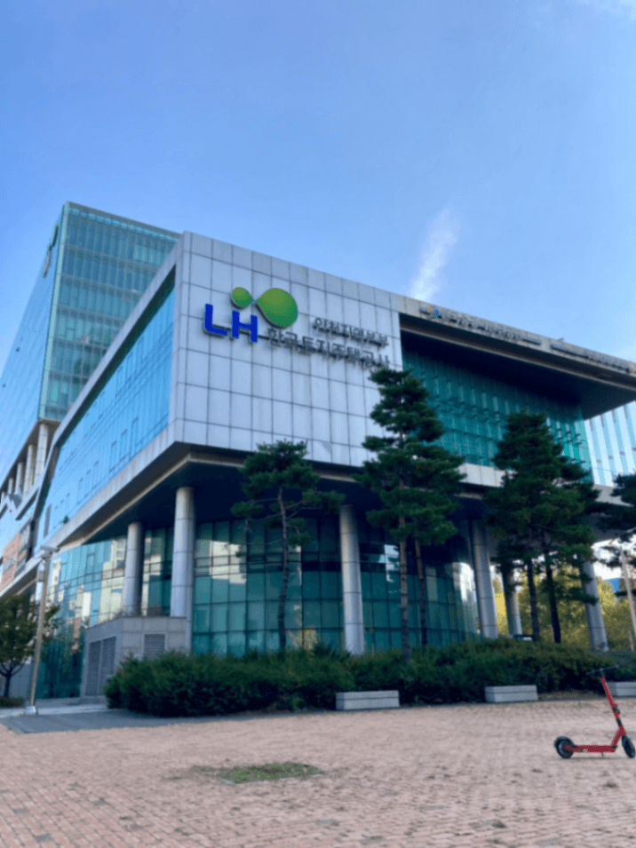 「ロト『ジュプジュプ』を防ぐ」と言ってマイホームへのハシゴを外した政府…LH独占の特恵論議